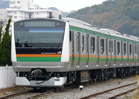 東海道線　E233系