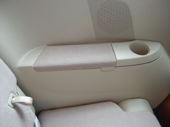 日産　プレサージュ　U31　前期型　コンパネ・吹き出し口・モニター　セット プレサージュ(U31)に外部入力端子を付ける